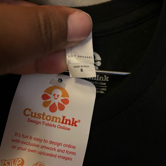 Breast Cancer Awareness t-shirt - black with white/pink graphic print NWT - Picture 5 of 8